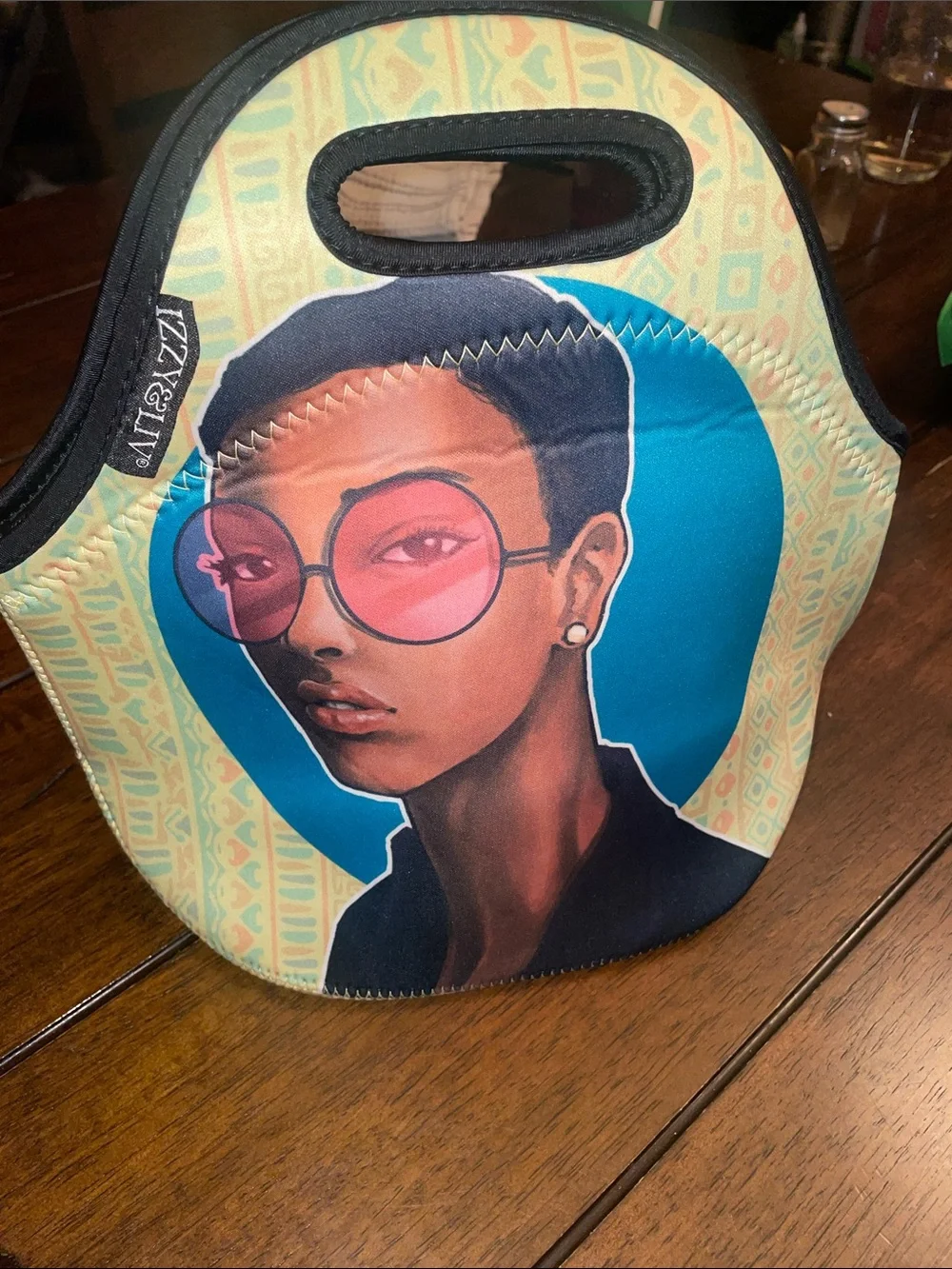 Izzy & Liv Neoprene Lunch Tote with Portrait Graphic